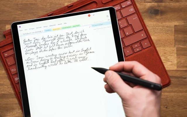 Microsoft Surface Pro 8 tablet para fazer anotações